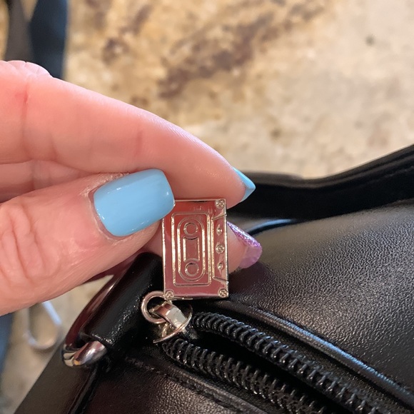 Supernatural Impala Bag - Picture 3 of 8